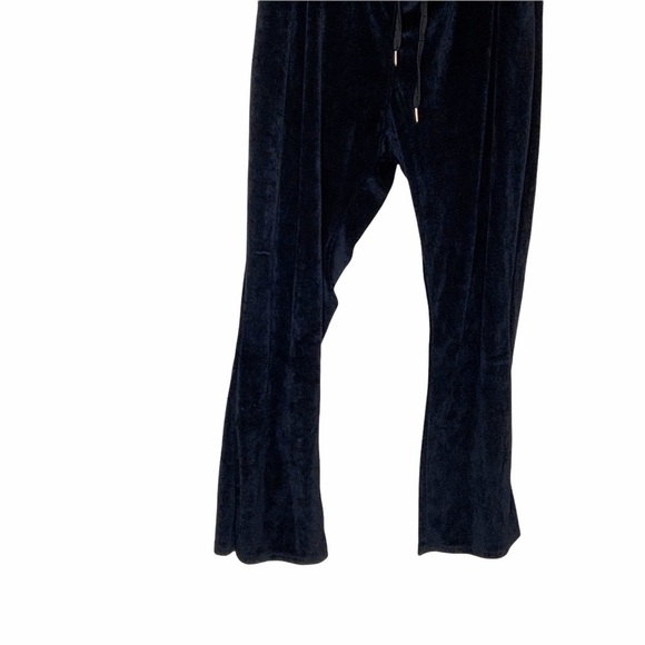 White MARK black plus sized velour pants. 3Xl - Picture 5 of 6